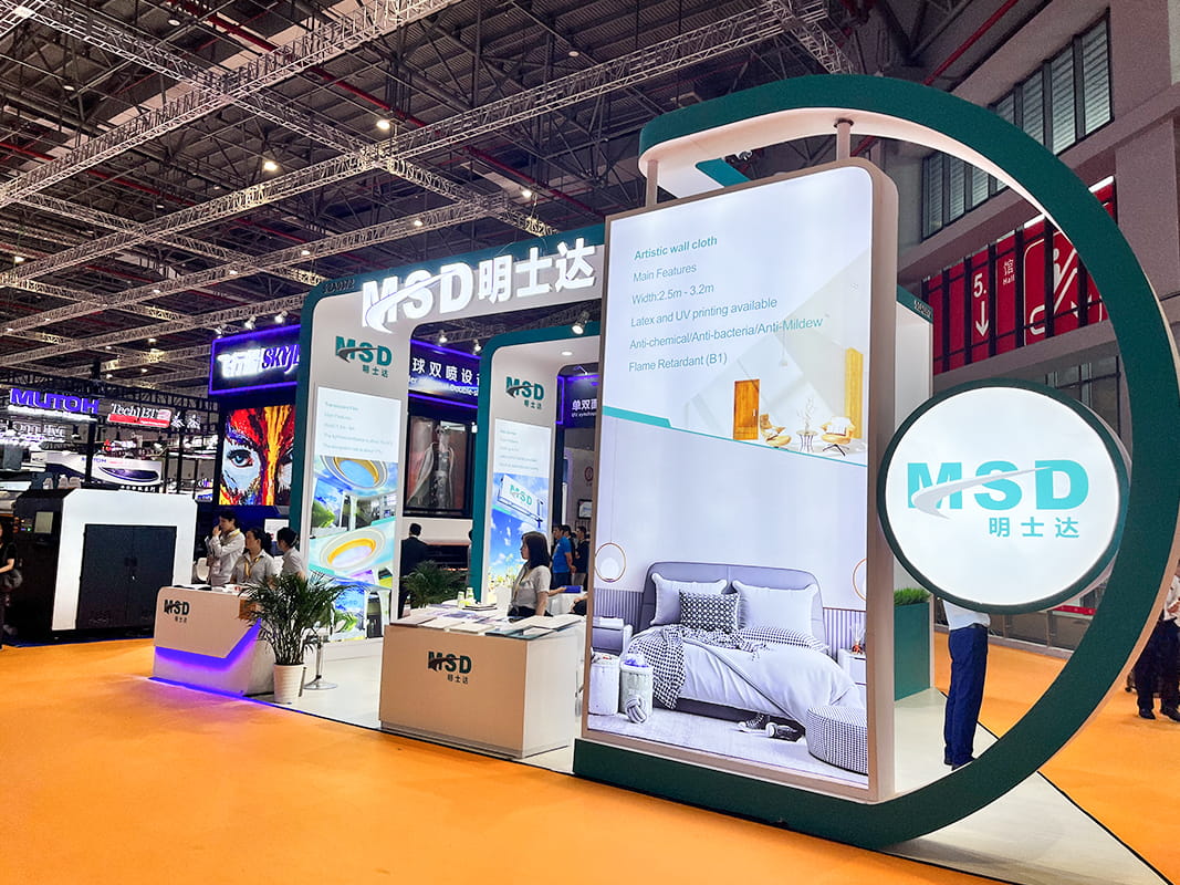 Рекламная/УФ, экосольвентная печать с подсветкой баннерной ткани Рекламная/УФ, экосольвентная печать с подсветкой баннерной ткани